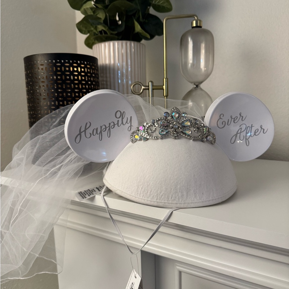 White Bridal Mickey Ears with Veil